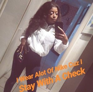 Meet your Posher, Myra